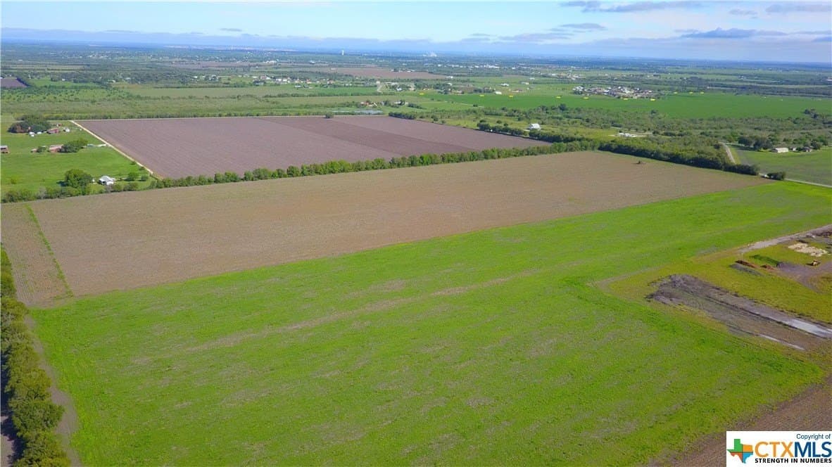 37.59 acres in Guadalupe County - photo 3