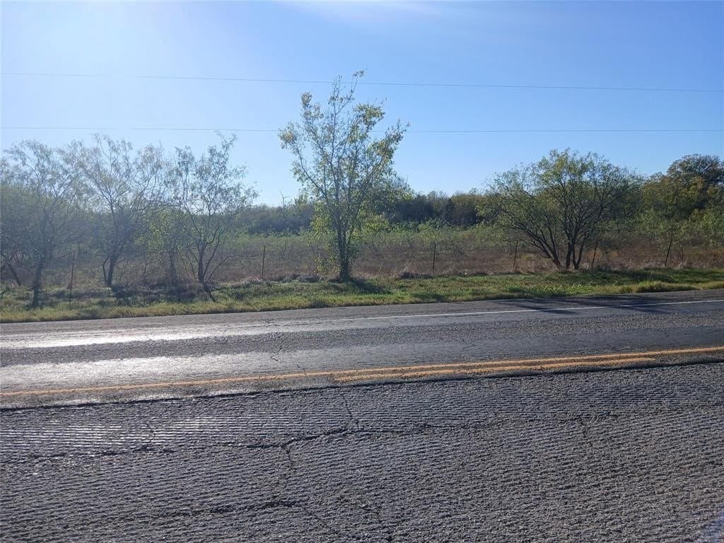 16 acres in Hill County - photo 4