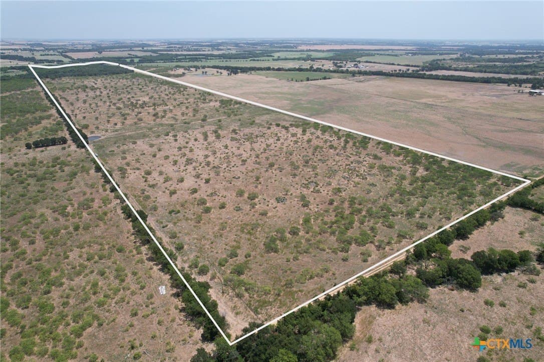 152.23 acres in Milam County - photo 2