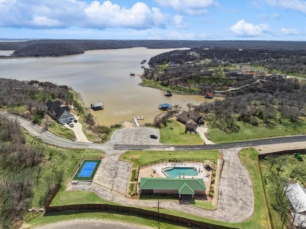 1.01 acres in Wise County - photo 9