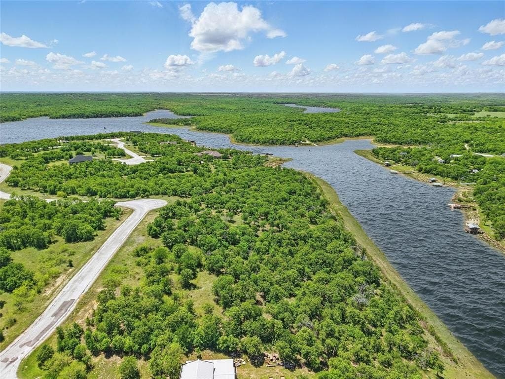 1.01 acres in Wise County - photo 17