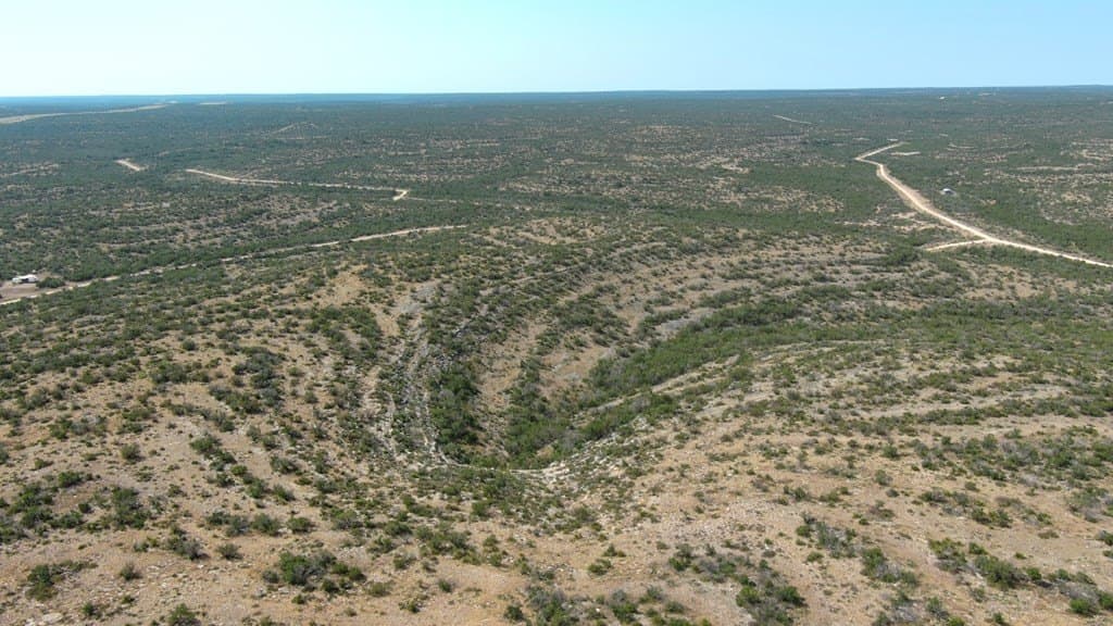 327.44 acres in Val Verde County - photo 42