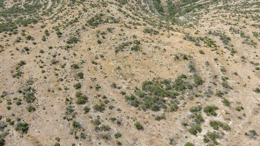 327.44 acres in Val Verde County - photo 24