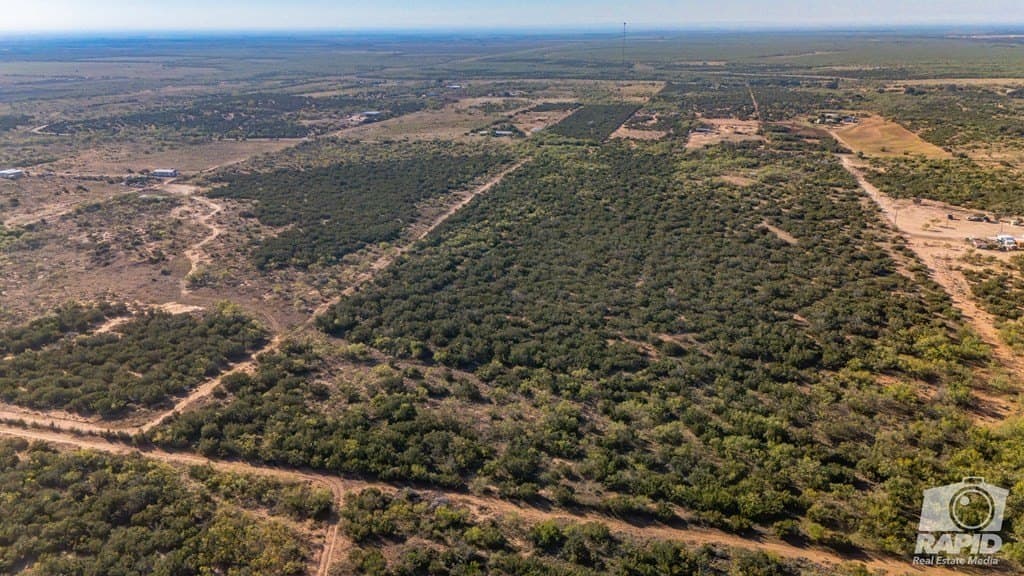 20.01 acres in Tom Green County - photo 4