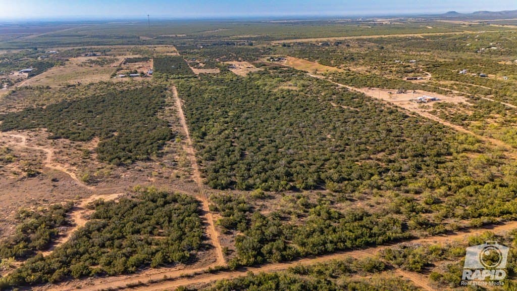 20.01 acres in Tom Green County - photo 6