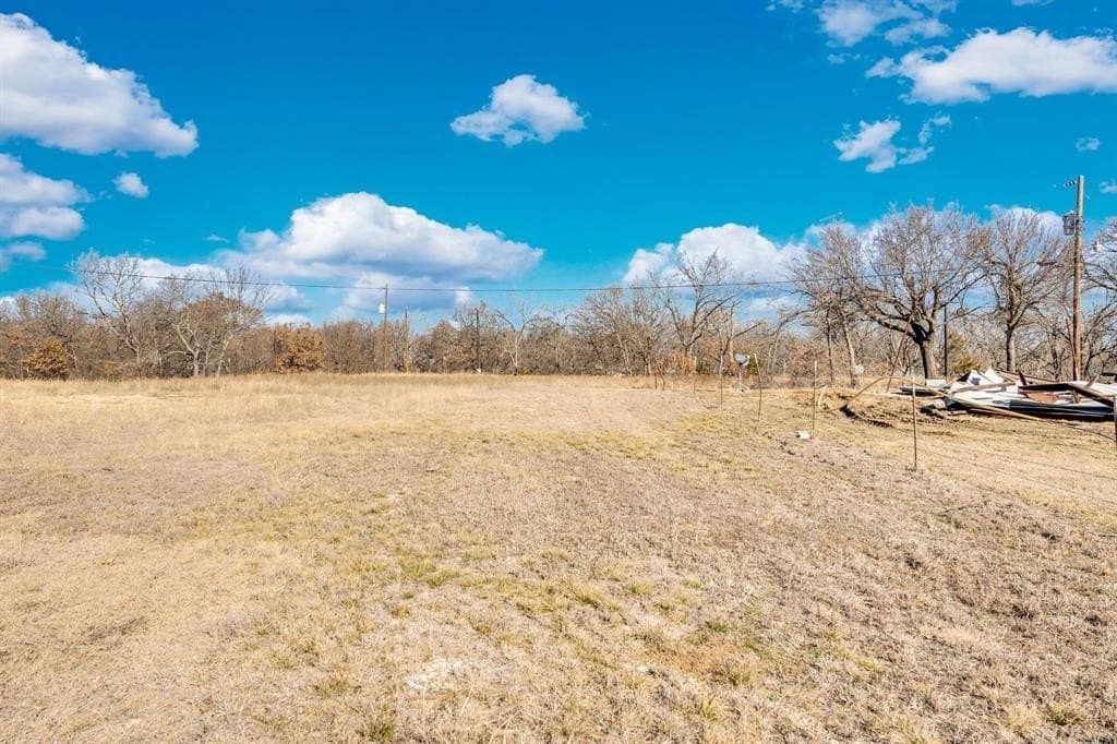 1.45 acres in Cooke County - photo 4