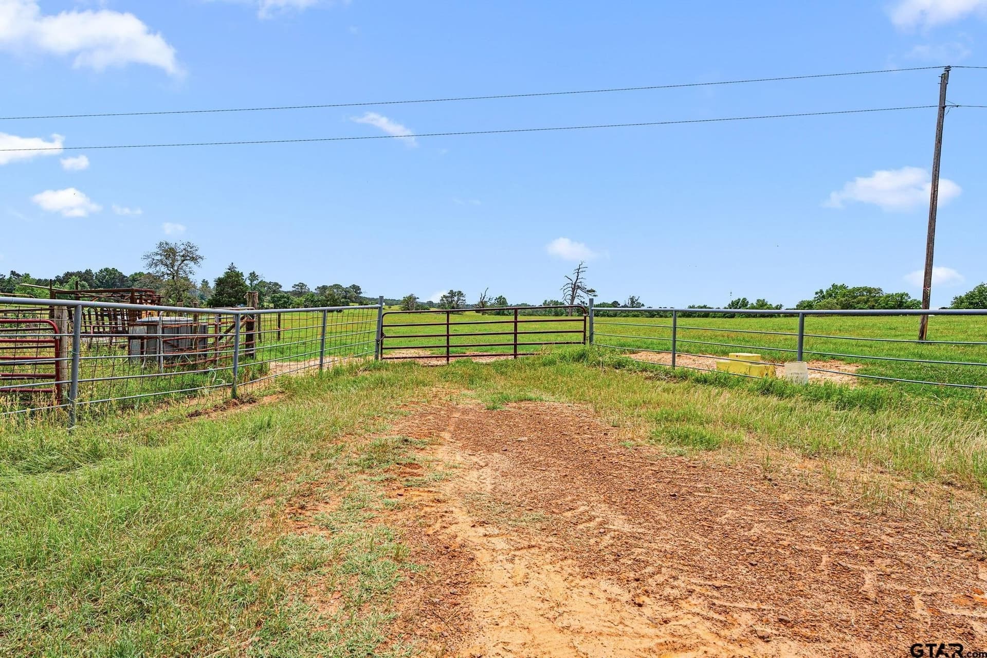 20 acres in Anderson County - photo 13