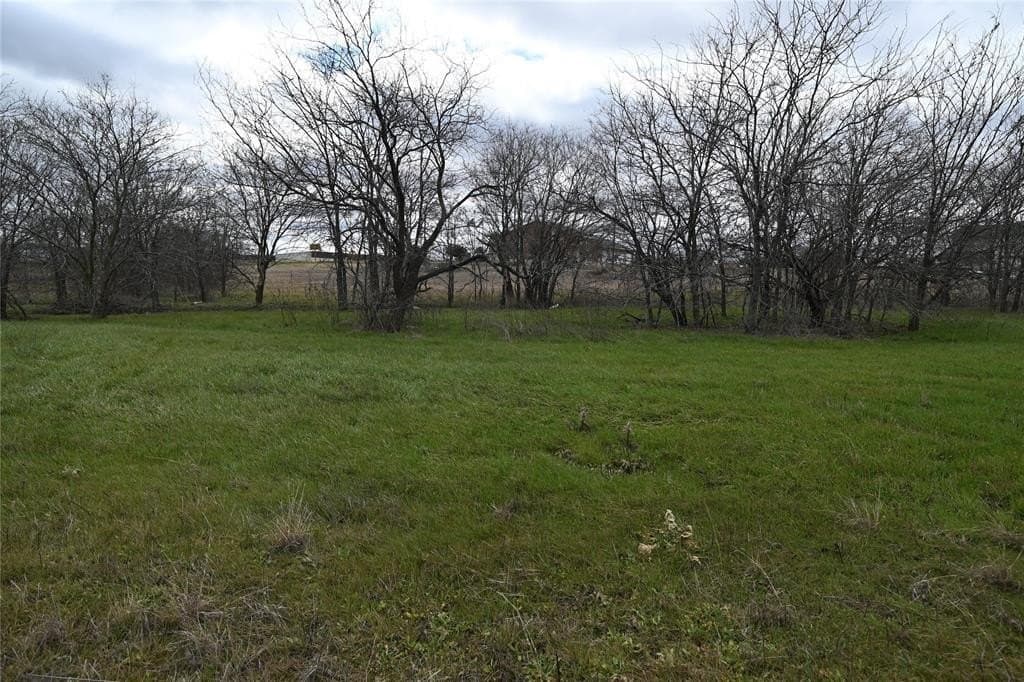 2.84 acres in Ellis County - photo 11