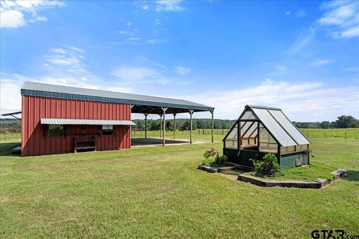118 acres in Smith County - photo 33
