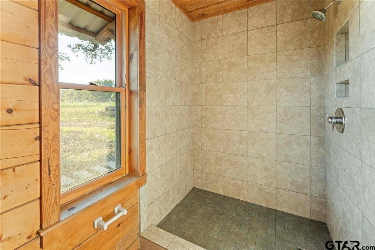 118 acres in Smith County - photo 30