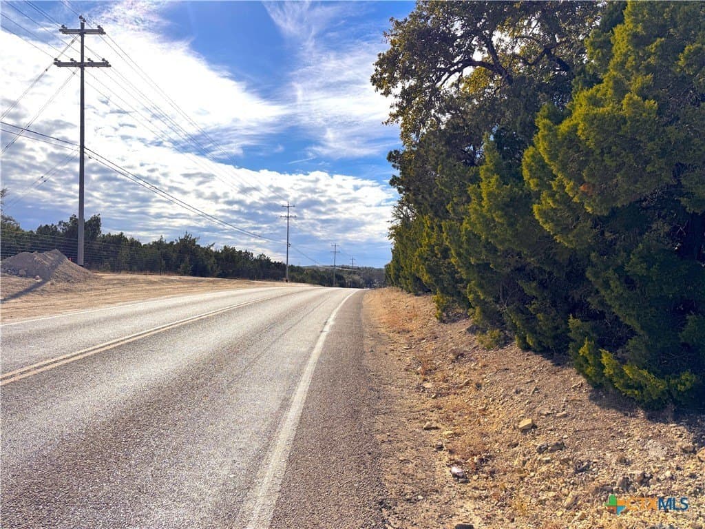 1.23 acres in Comal County - photo 4
