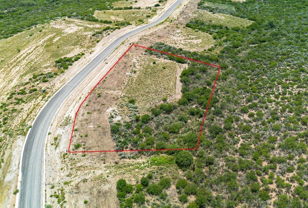 1.06 acres in Maverick County - photo 9
