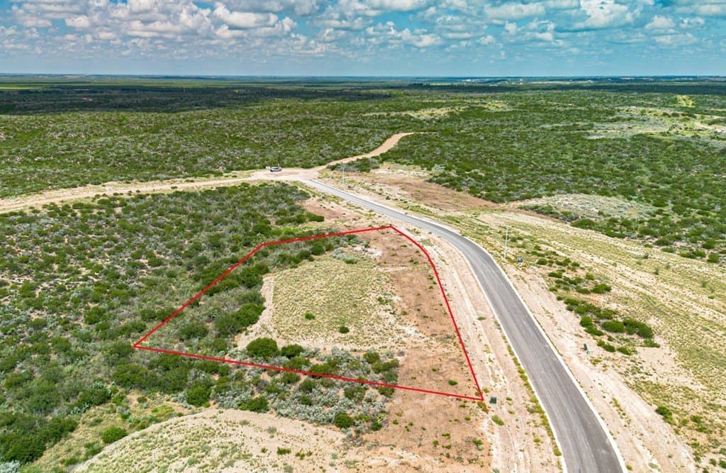 1.06 acres in Maverick County - photo 5
