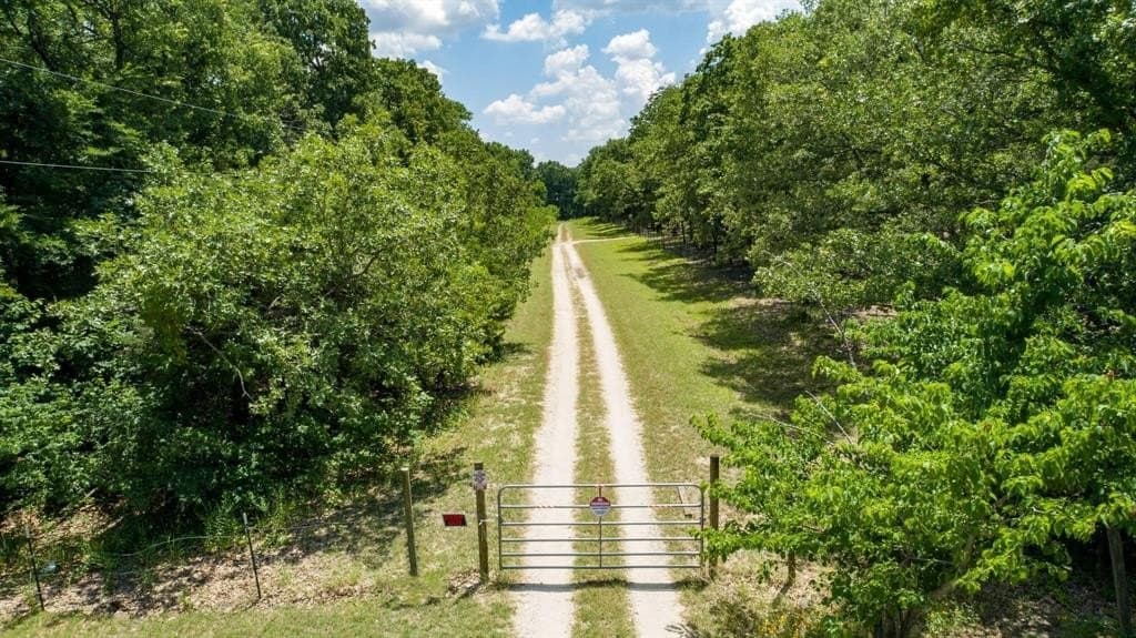 10.02 acres in Hunt County - photo 10