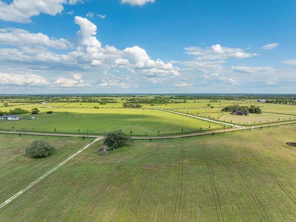7.73 acres in Fayette County - photo 4