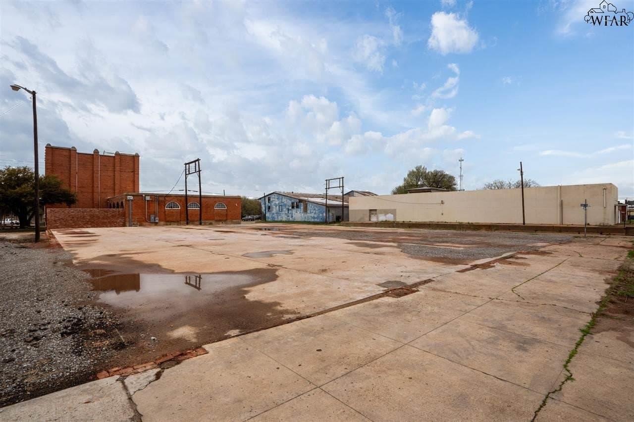 0.51 acres in Wichita County - photo 3