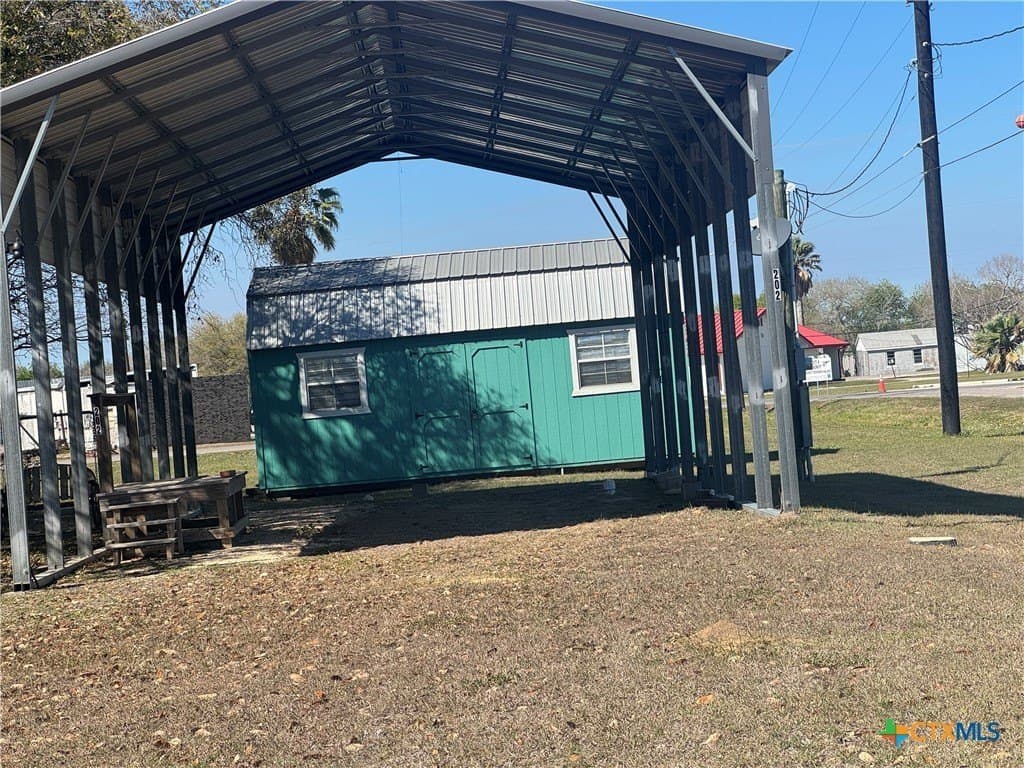 202 W Cleveland Avenue lot: 1