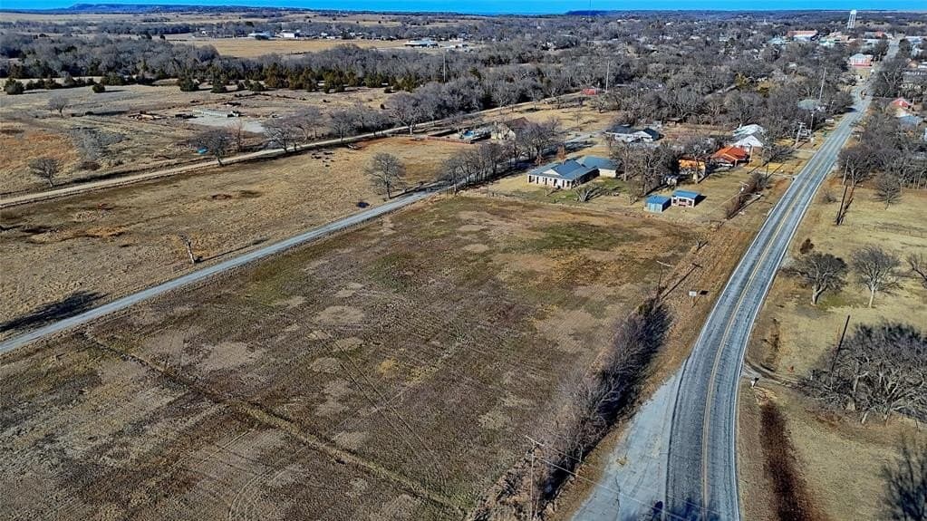 1.85 acres in Montague County - photo 3