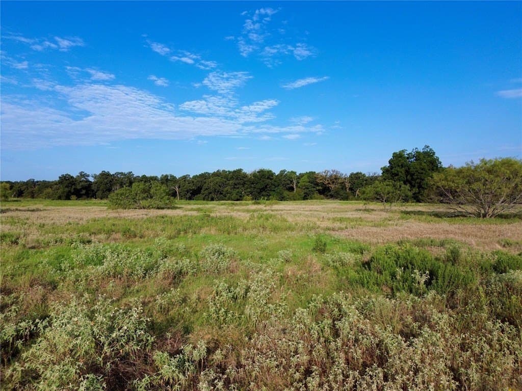 4.82 acres in Kaufman County - photo 3