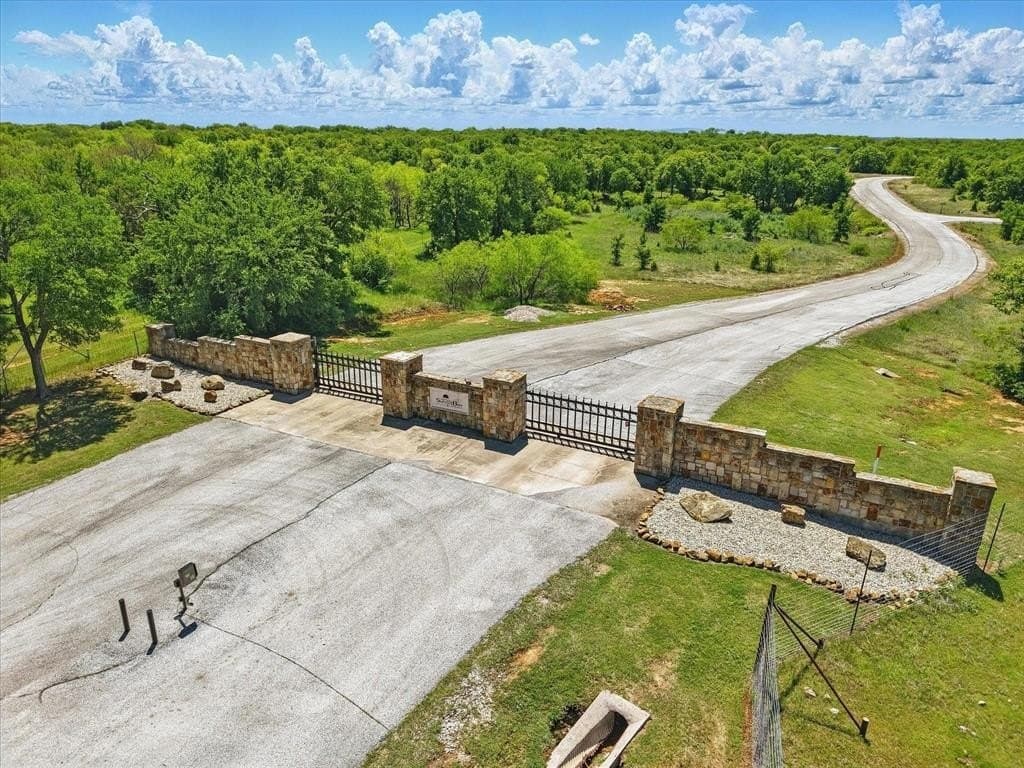 1.01 acres in Wise County - photo 2