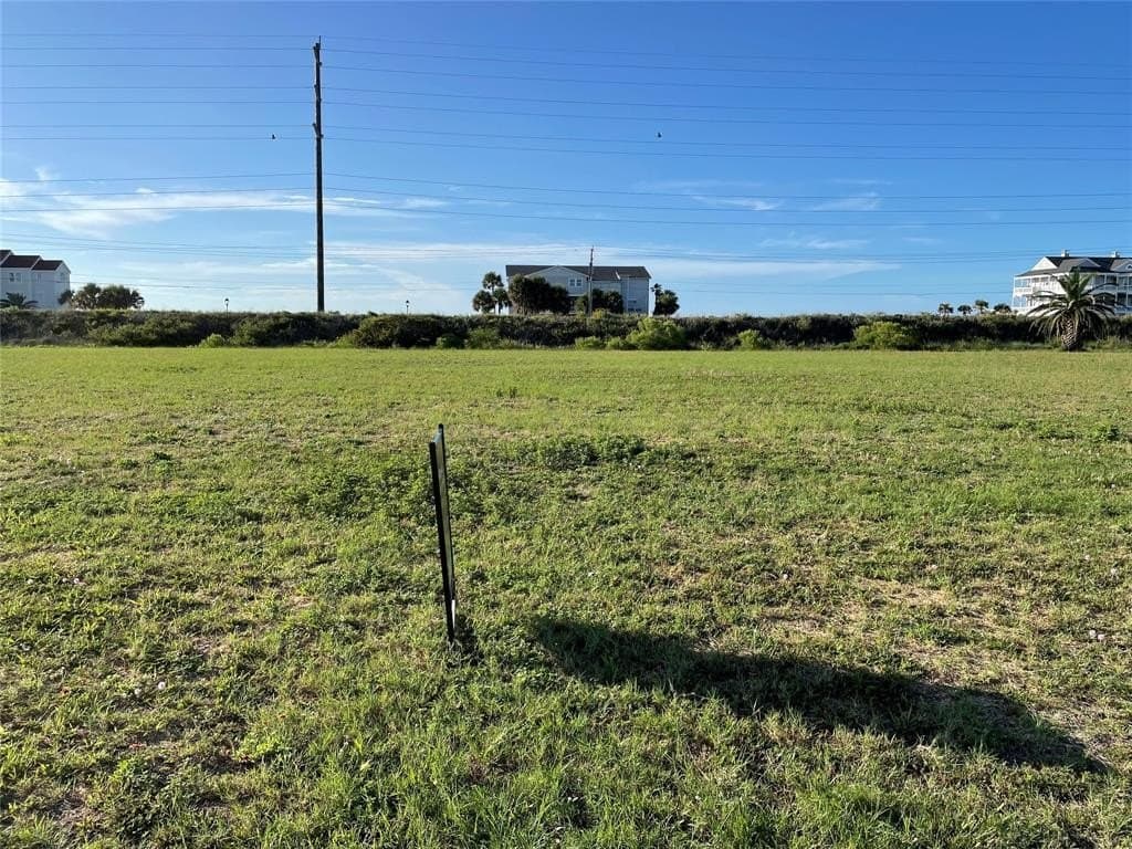 0.24 acres in Galveston County - photo 5