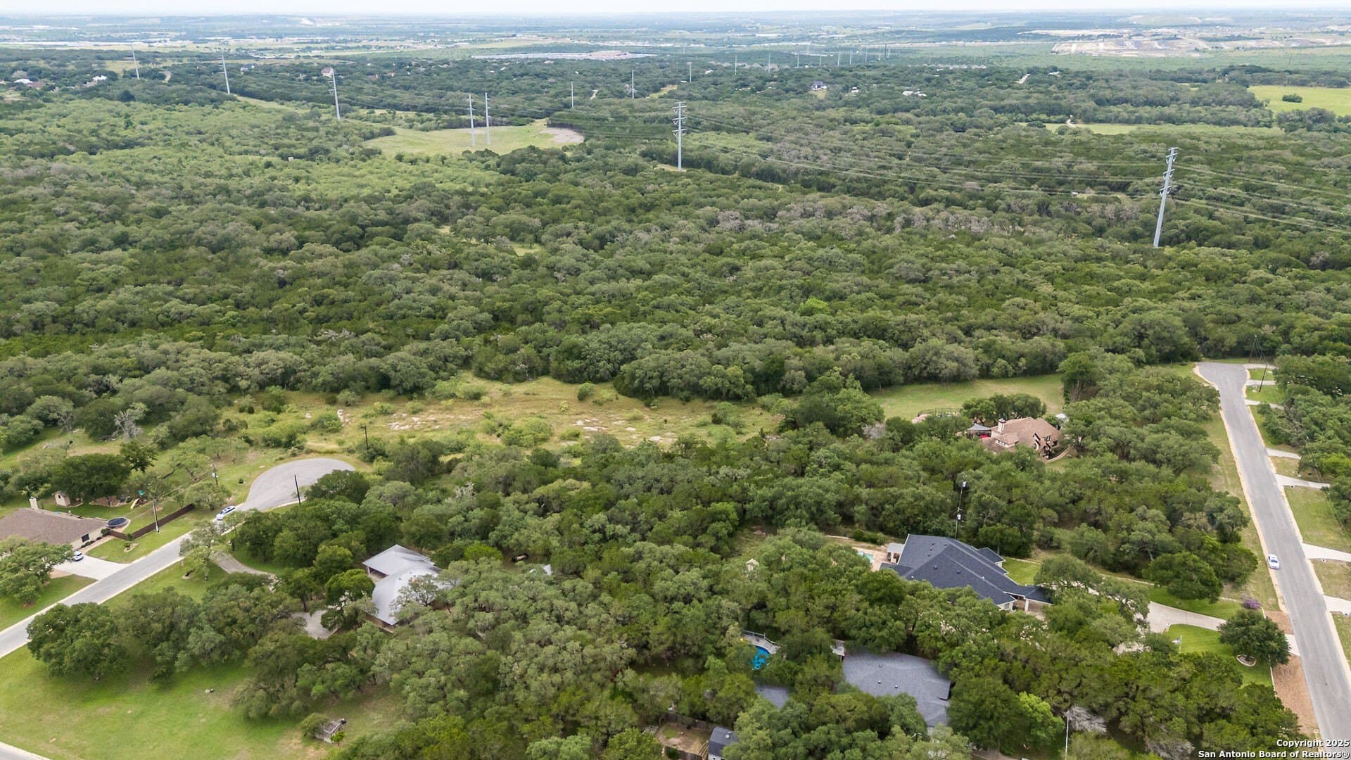 3.77 acres in Comal County - photo 4