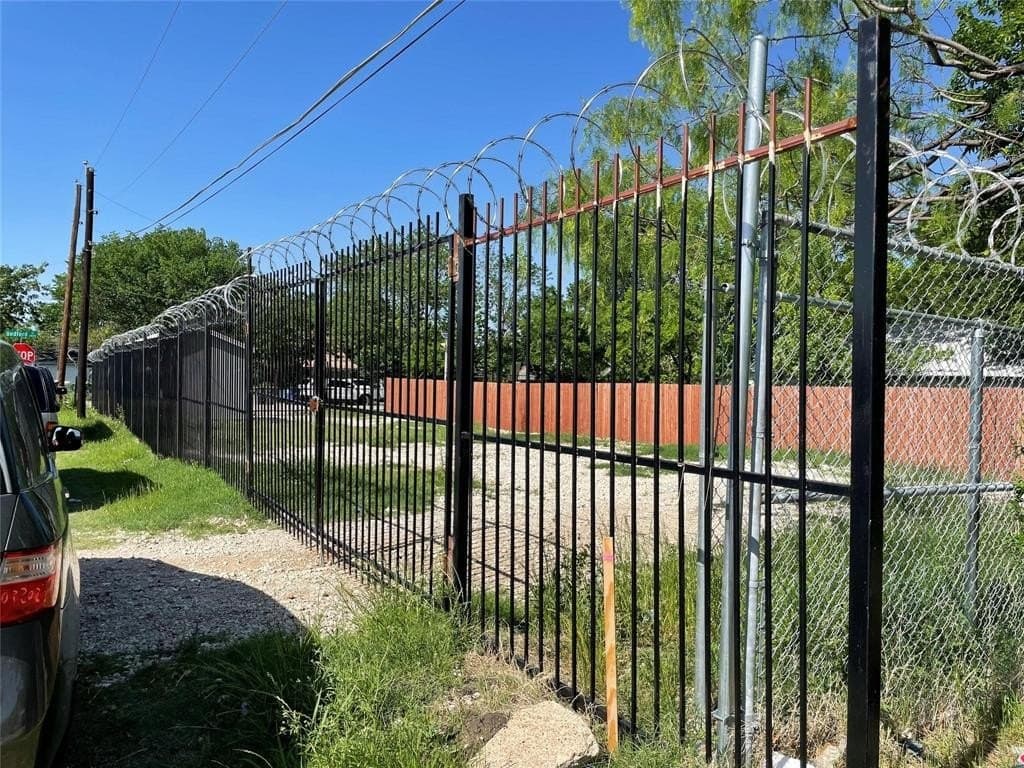 0.12 acres in Dallas County - photo 2