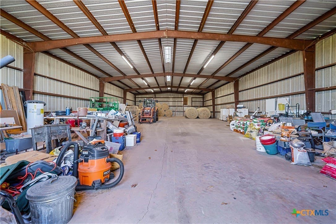 202 acres in Guadalupe County - photo 17