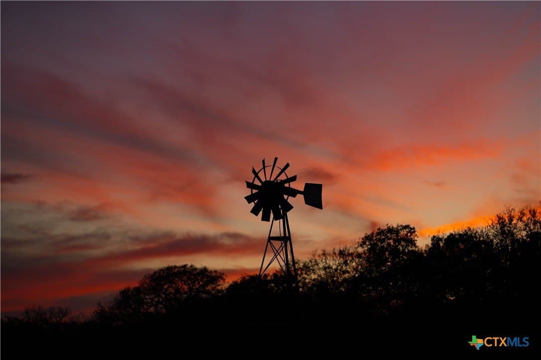 202 acres in Guadalupe County - photo 24