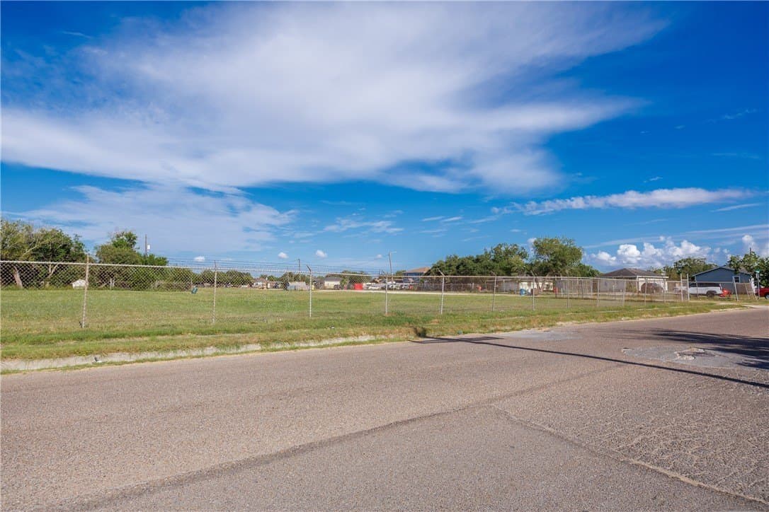 1.41 acres in Nueces County - photo 5