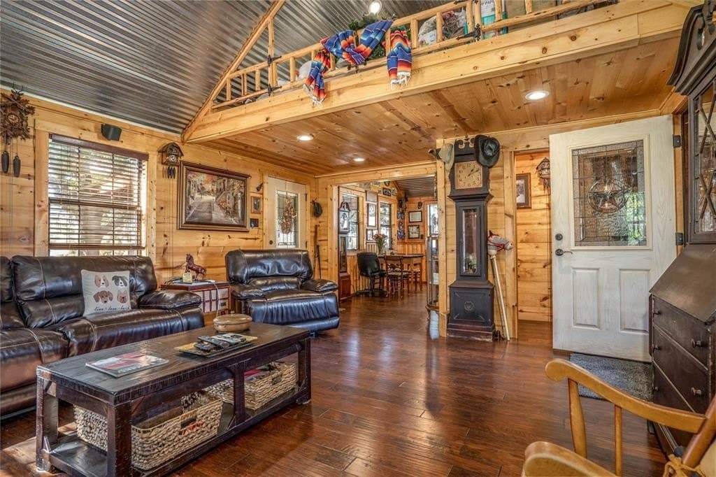 24.1 acres in Hill County - photo 4