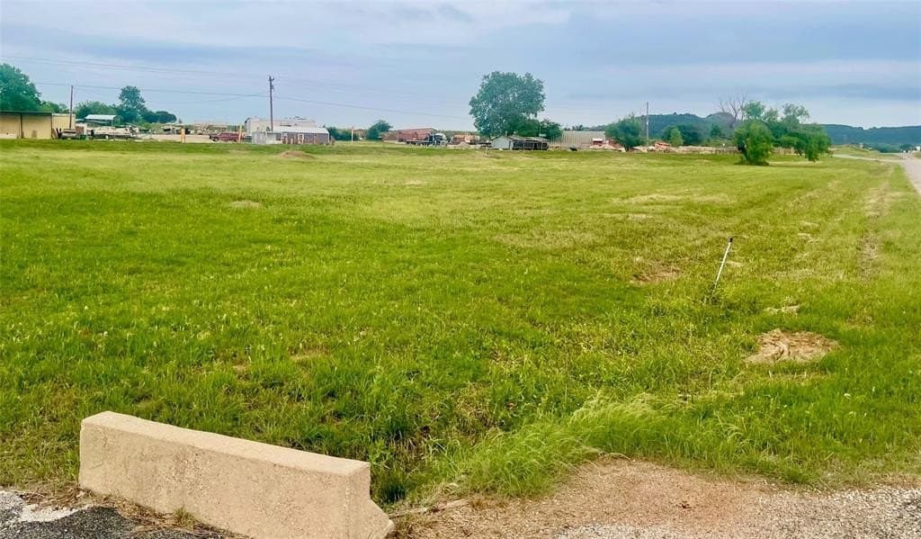 1.6 acres in Palo Pinto County - photo 3