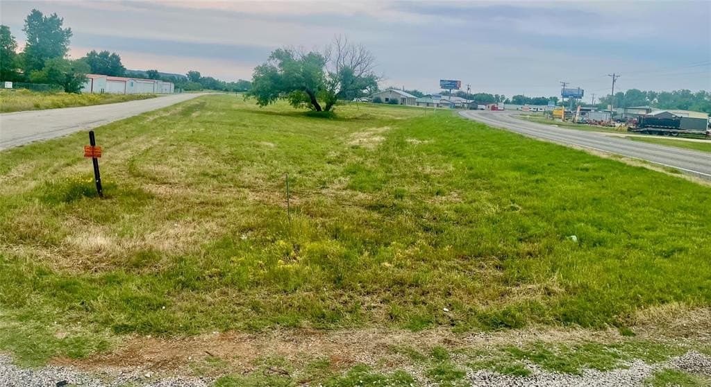 303 N Fm 2353