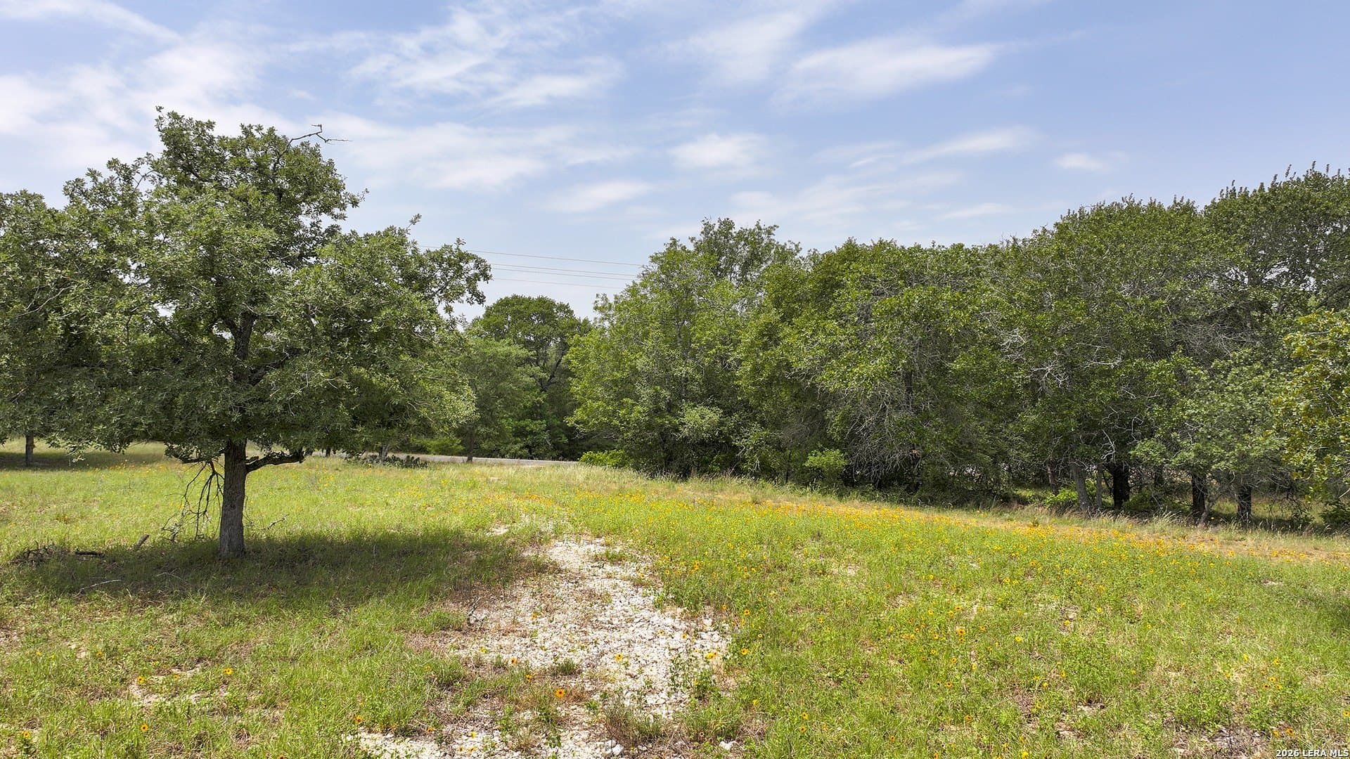 5 acres in Gonzales County - photo 2