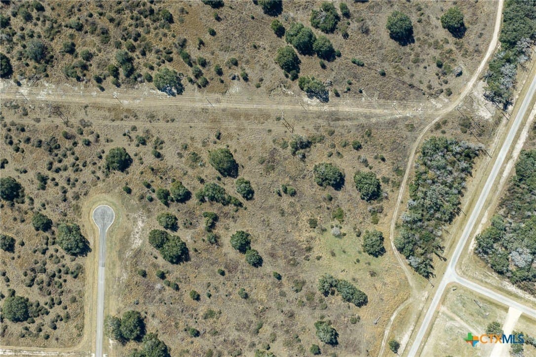 11.04 acres in Victoria County - photo 3