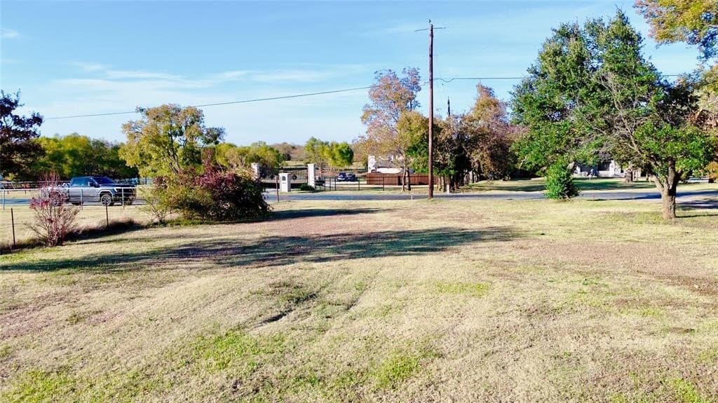 5.87 acres in Grayson County - photo 4