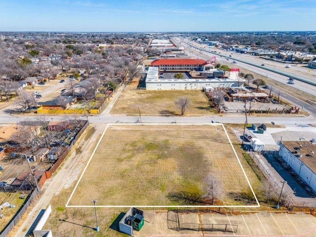 0.55 acres in Dallas County - photo 5