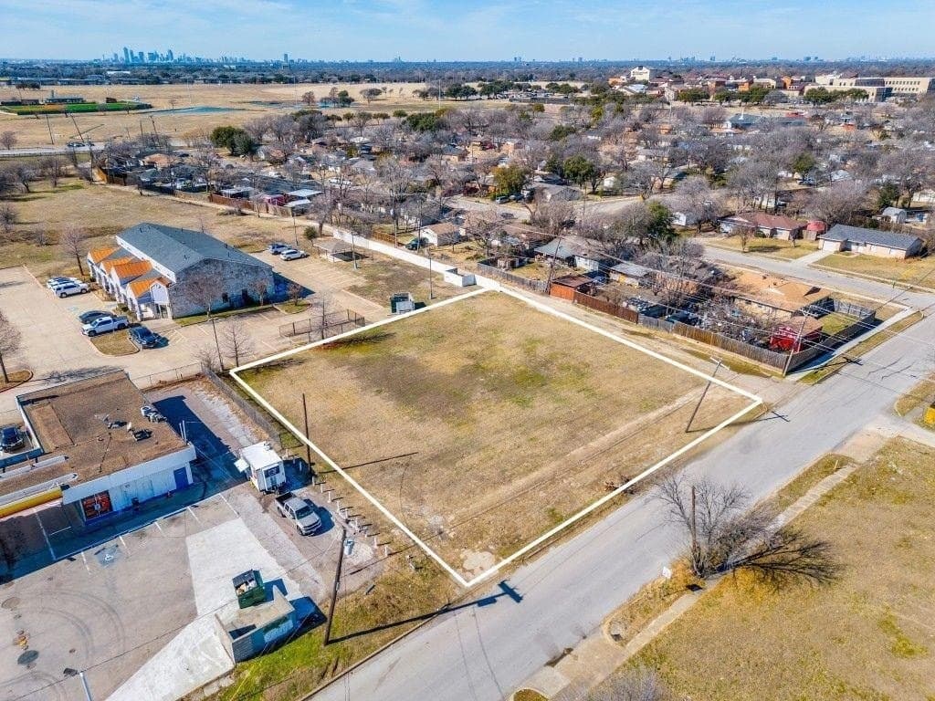 0.55 acres in Dallas County - photo 2