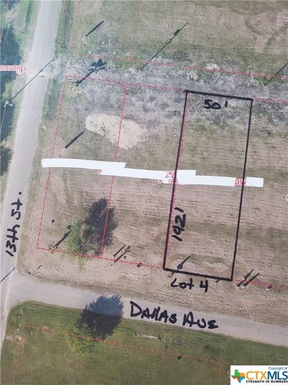 1208 W DALLAS Avenue lot: 4