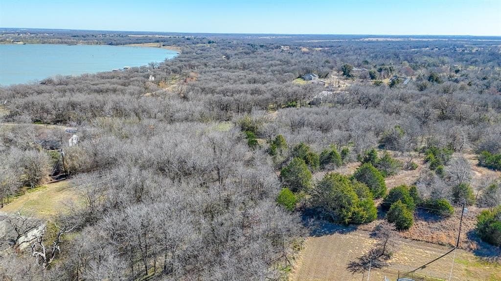 0.39 acres in Navarro County - photo 15