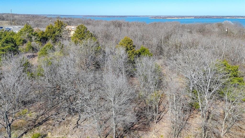 0.39 acres in Navarro County - photo 22