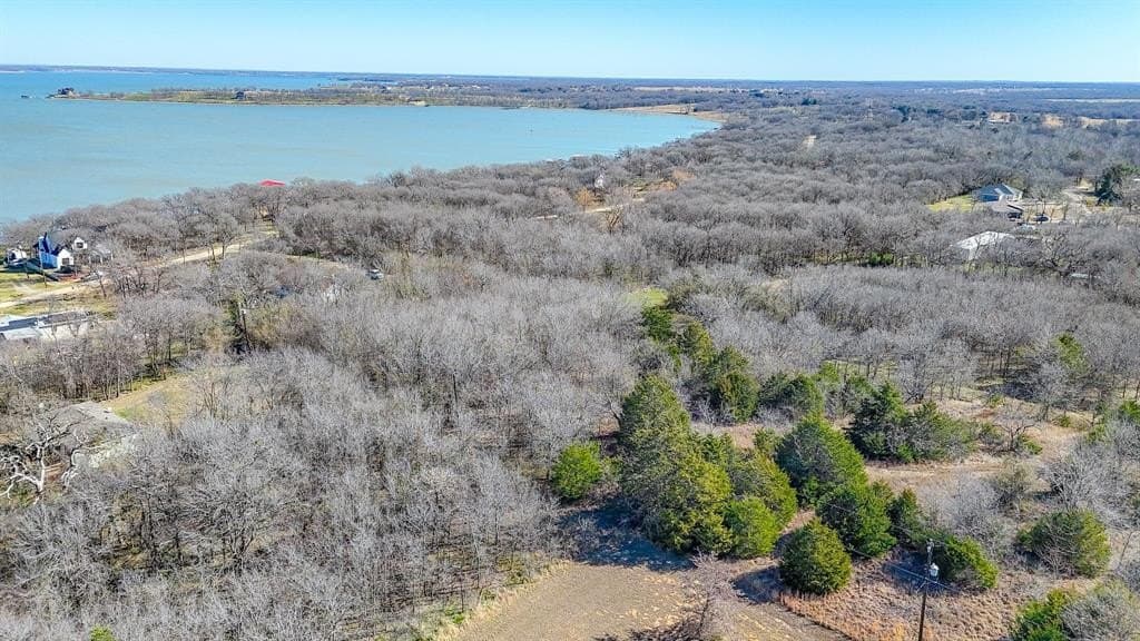 0.39 acres in Navarro County - photo 14