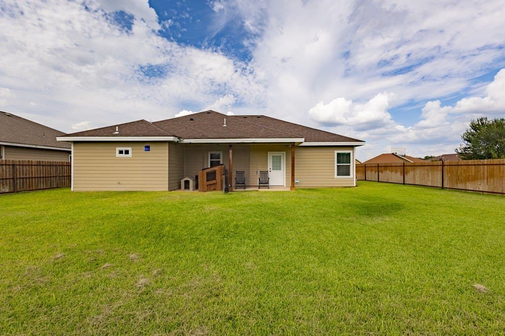 9,300 acres in Uvalde County - photo 37