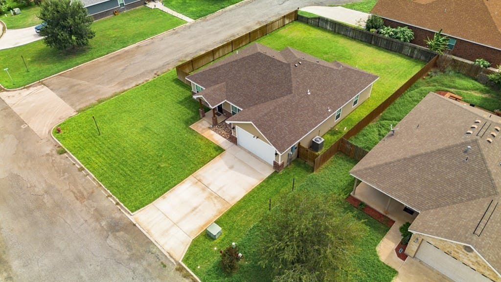 9,300 acres in Uvalde County - photo 44