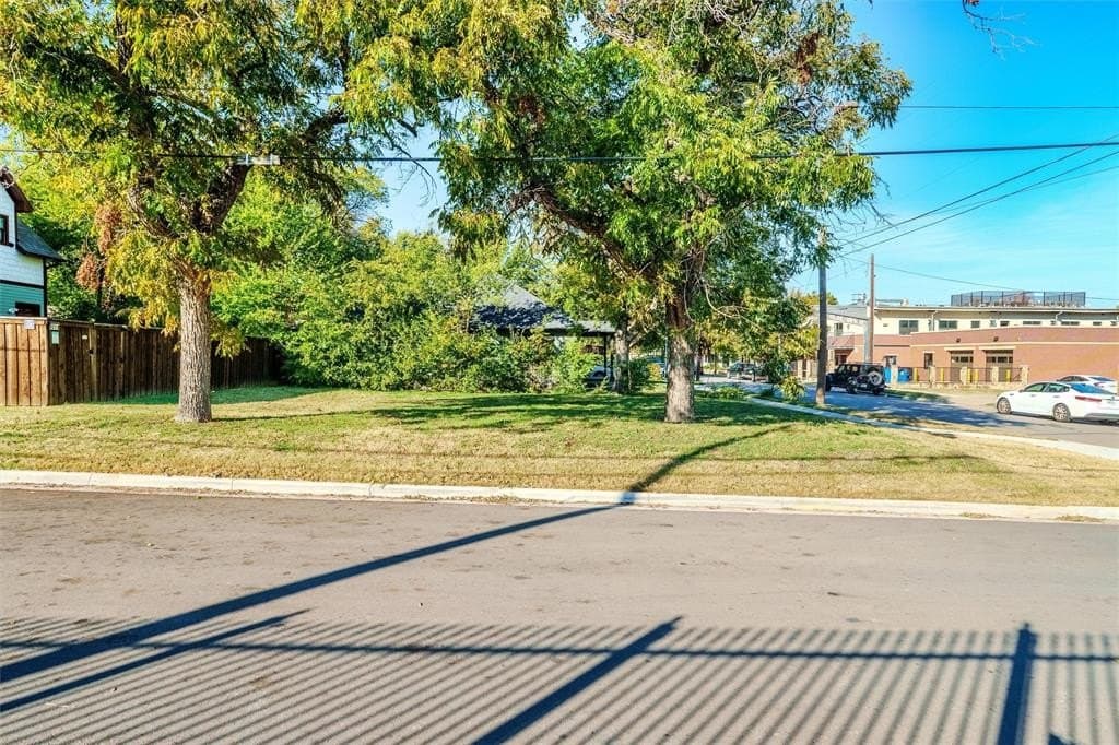 0.16 acres in Tarrant County - photo 10