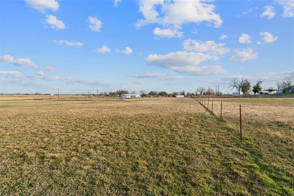 1.71 acres in Wise County - photo 7