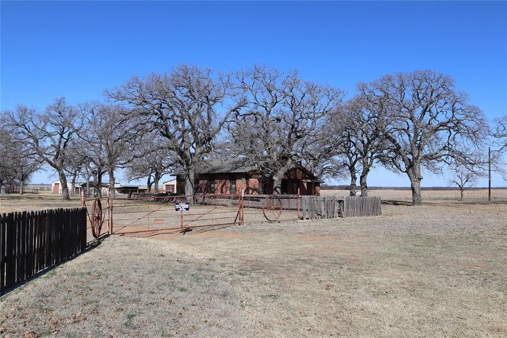 124.79 acres in Clay County - photo 2