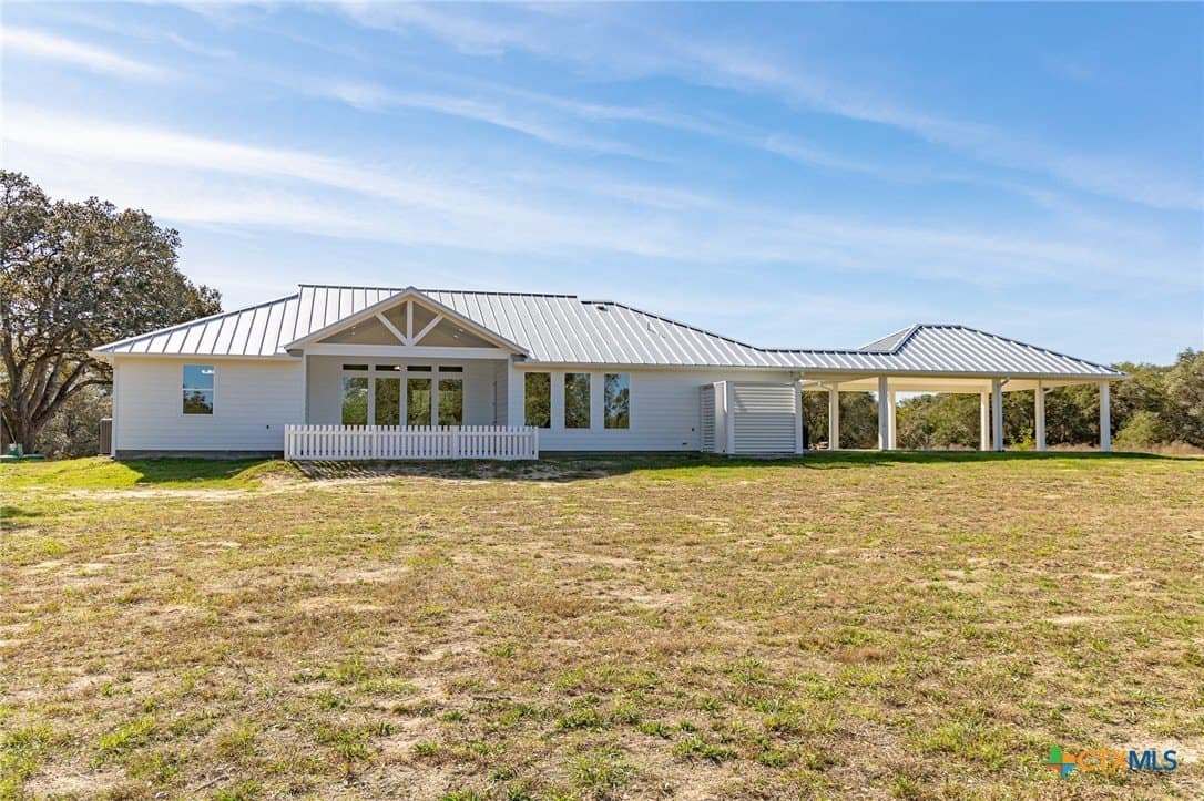 26.93 acres in Lavaca County - photo 9
