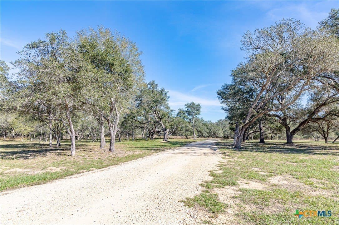 26.93 acres in Lavaca County - photo 35