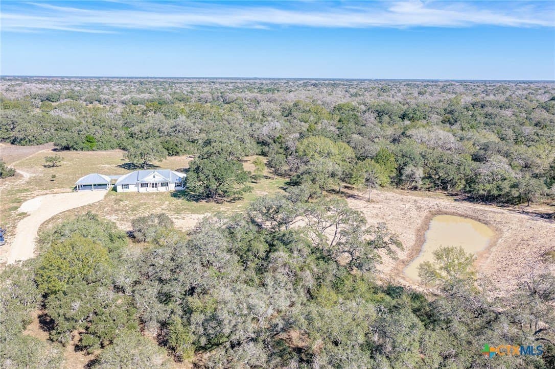 26.93 acres in Lavaca County - photo 4